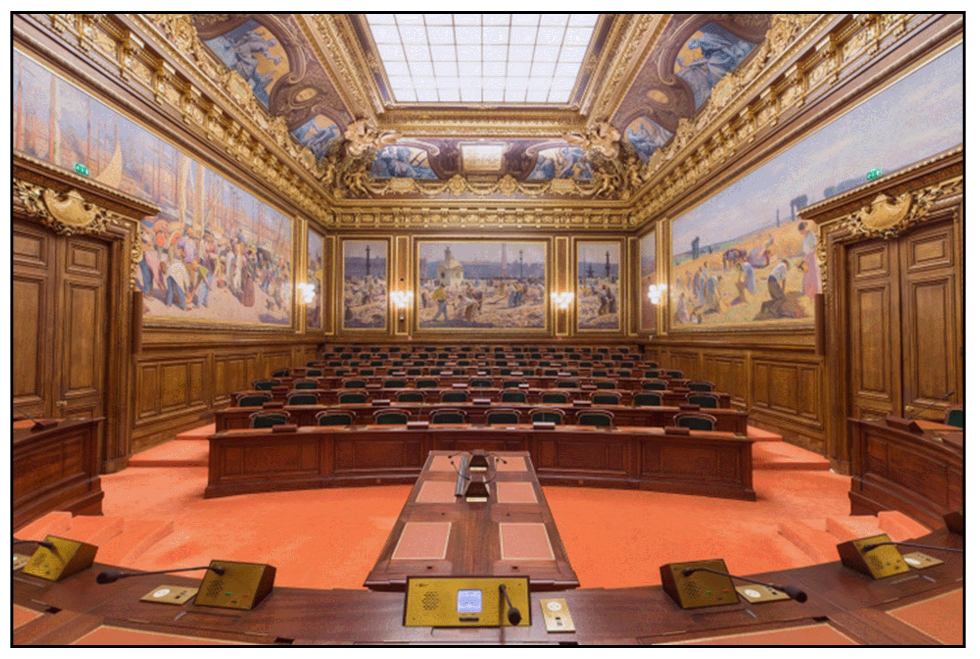 Photo of the French Council of State's Courtroom